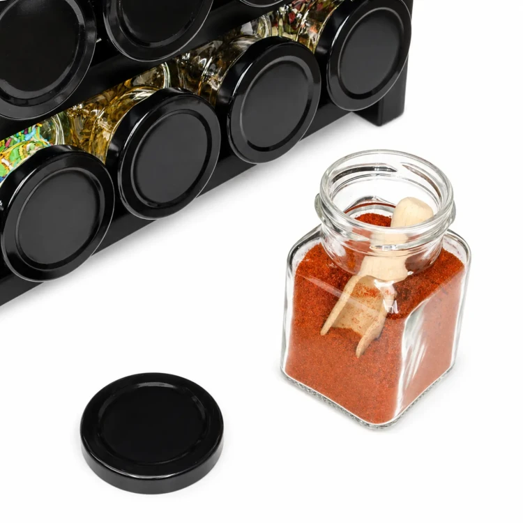 słoiczki-150-ml-na-przyprawy-z-czarną-zakrętką.webp