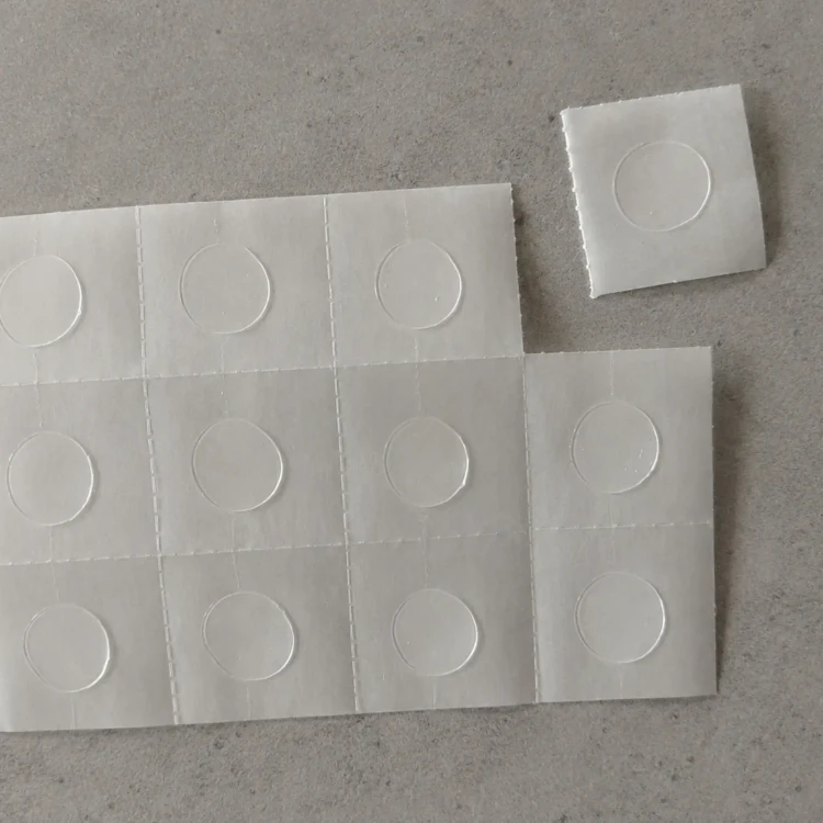 kropki-samoprzylepne-dwustronne-12mm-120-sztuk-astra.webp