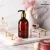 2-butelka-z-dozownikiem-300ml-zlota-pompka.webp